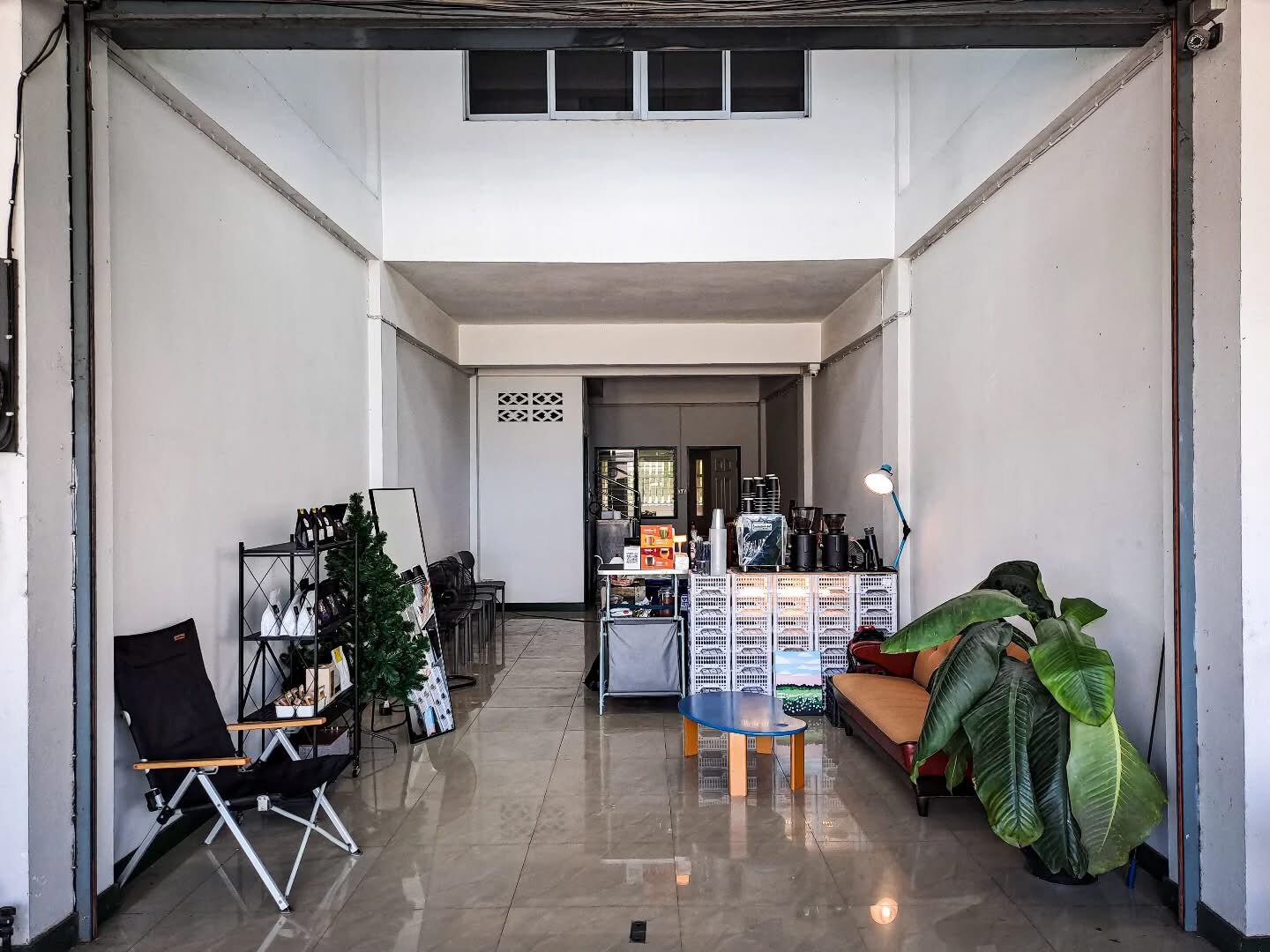 1981 EBN cafe interior